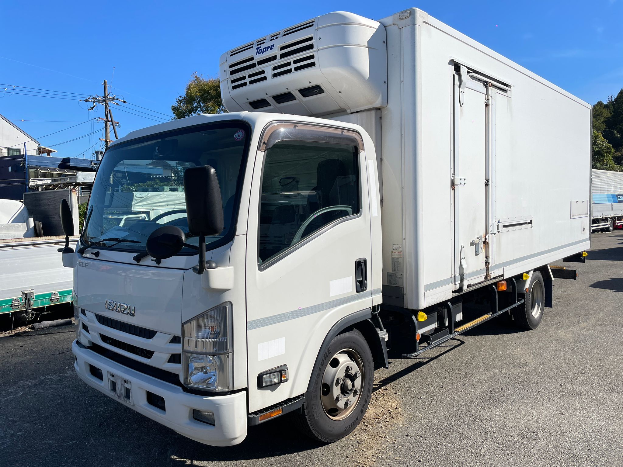 Isuzu ELF Freezer Truck NPR88