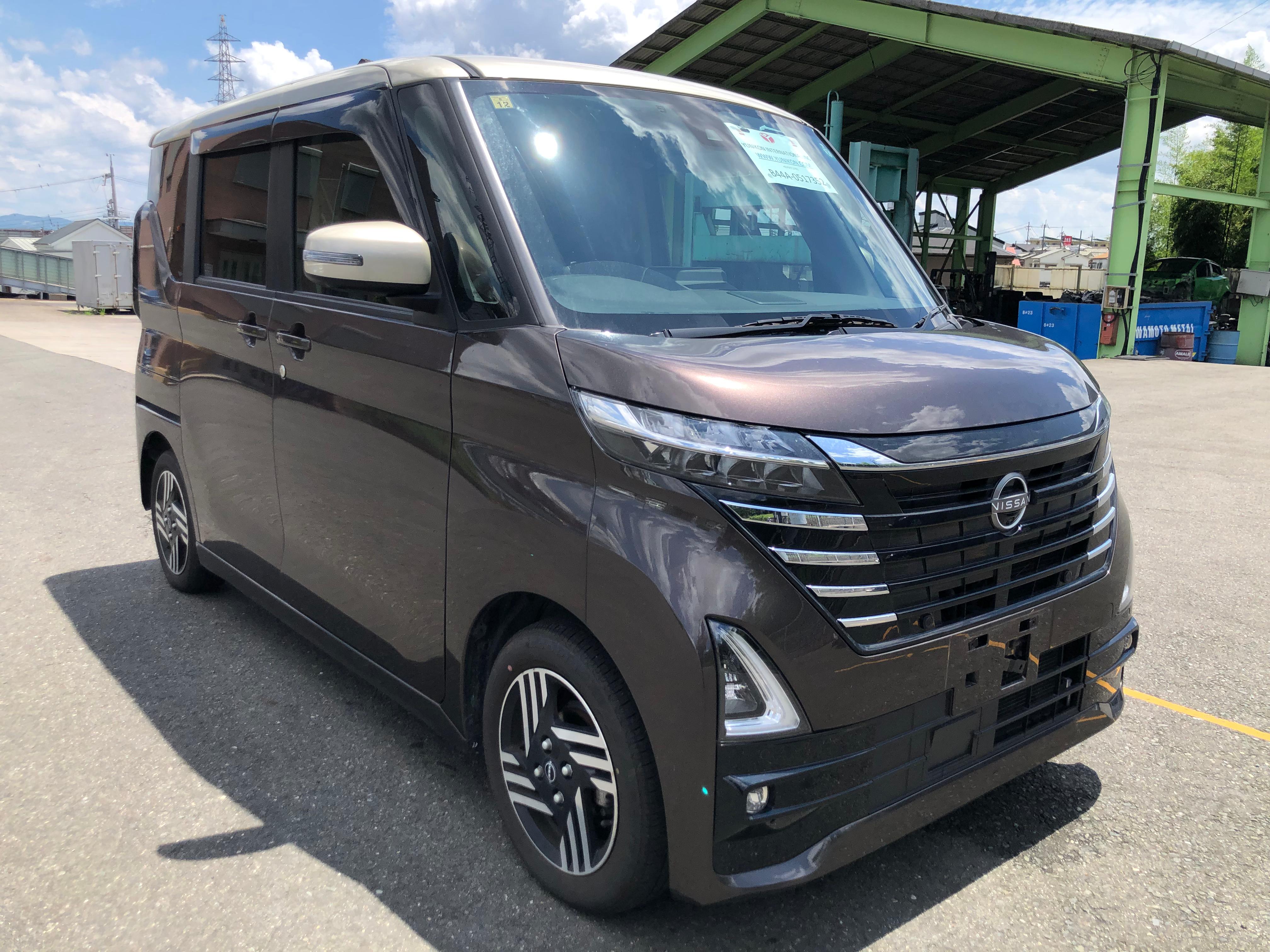 NISSAN ROOX HWS-X 5AA-B44A